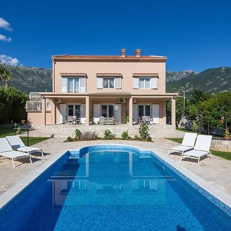 Apartments Raskovic Radanovići Екстериор снимка