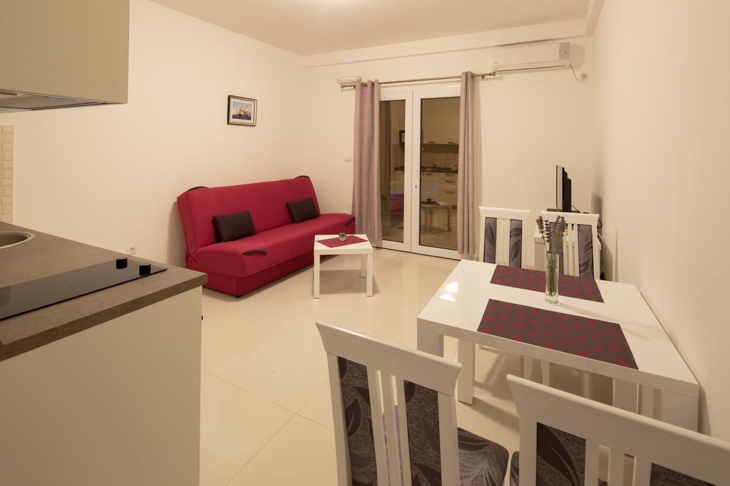 Apartments Raskovic Radanovići Екстериор снимка