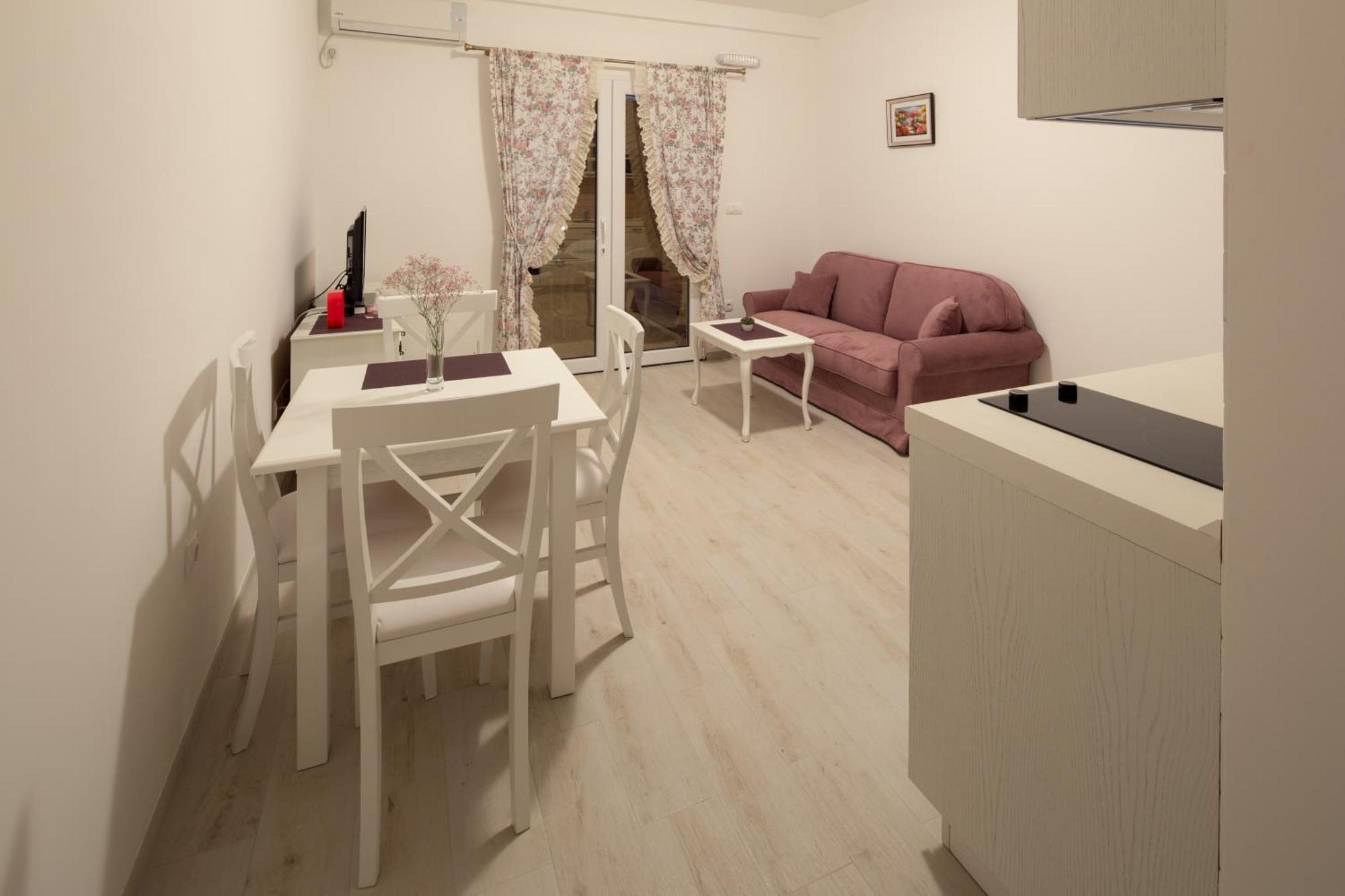 Apartments Raskovic Radanovići Екстериор снимка