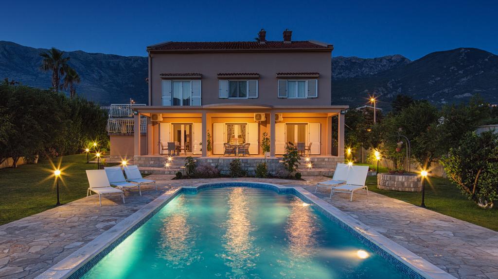 Apartments Raskovic Radanovići Екстериор снимка