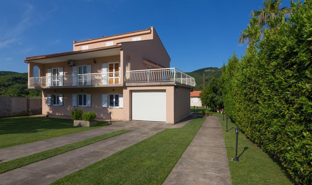 Apartments Raskovic Radanovići Екстериор снимка