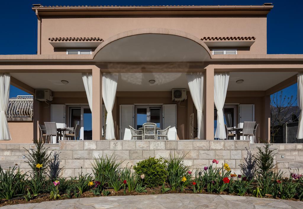 Apartments Raskovic Radanovići Екстериор снимка
