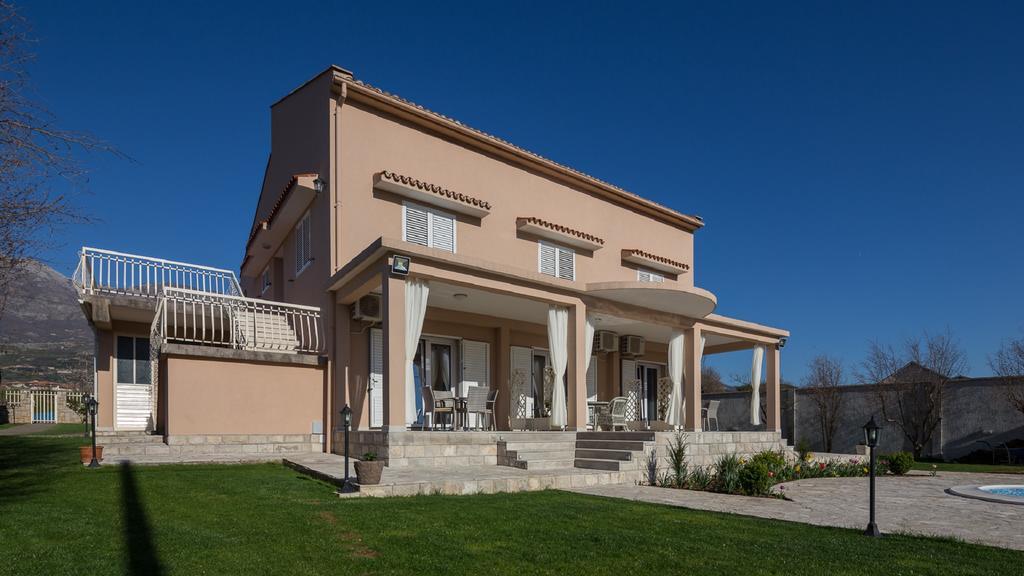 Apartments Raskovic Radanovići Екстериор снимка