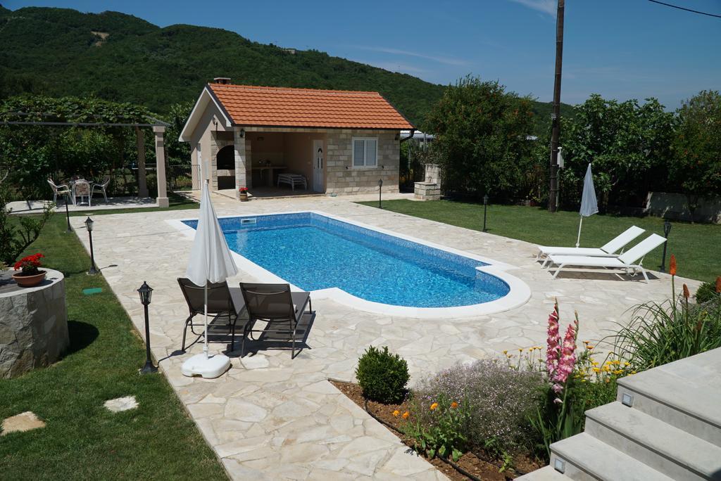 Apartments Raskovic Radanovići Екстериор снимка