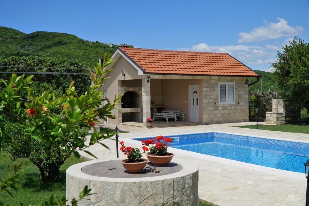 Apartments Raskovic Radanovići Екстериор снимка