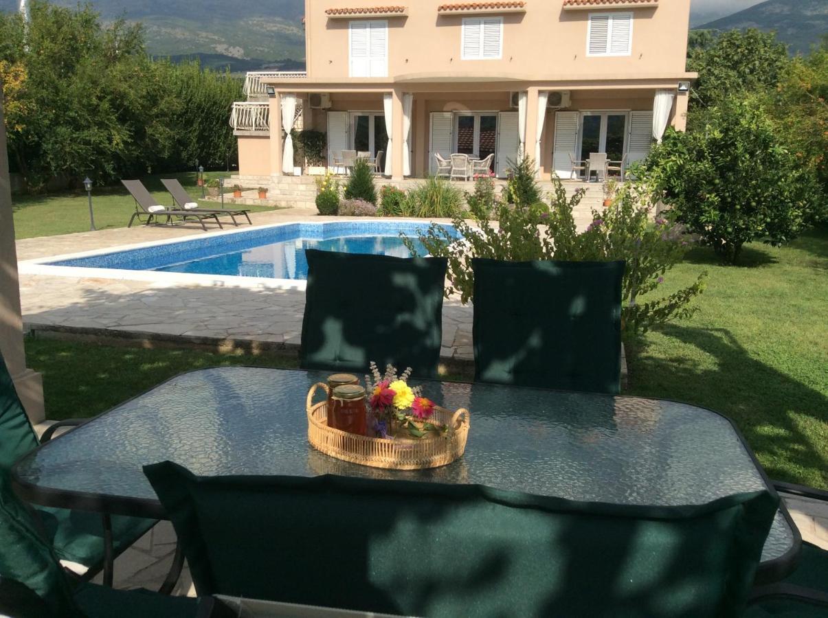 Apartments Raskovic Radanovići Екстериор снимка